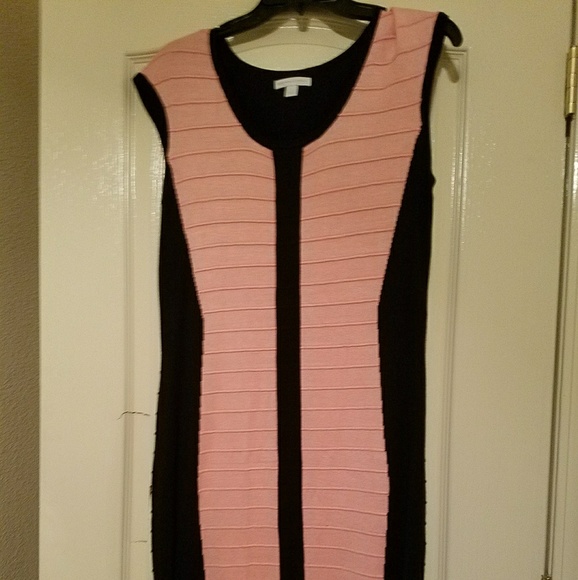 New York & Company Dresses & Skirts - Midi colorblock pink and black stretch dress